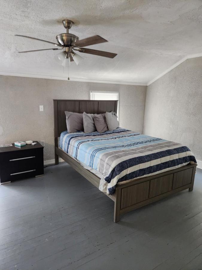 彼得斯堡Cute 1 Bdrm House That Sleeps 3别墅 外观 照片